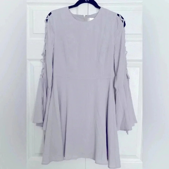 J.O.A. Lulus Aura Women’s Gray Long Lace-up Bell Sleeve Mini Flare Medium EUC - Picture 2 of 11